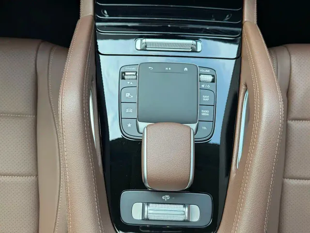 Mercedes-Benz GLE-Class — Фото автомобиля 22