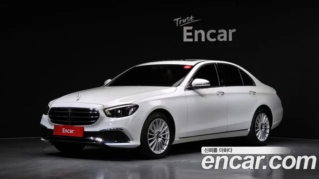 Фотография автомобиля — Mercedes-Benz E-Class W213