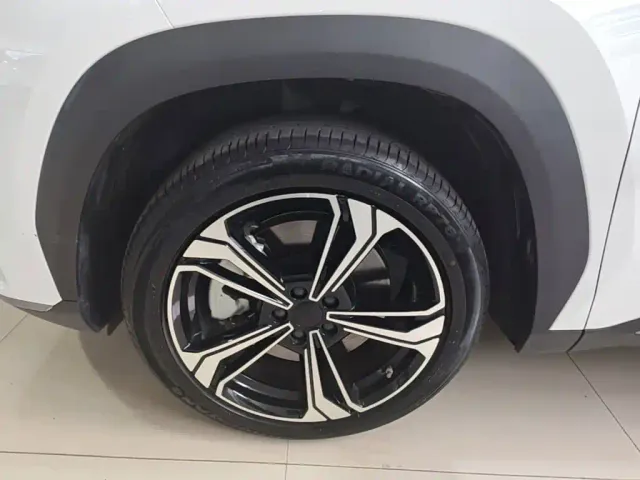 Geely Galaxy L7 — Фото автомобиля 22
