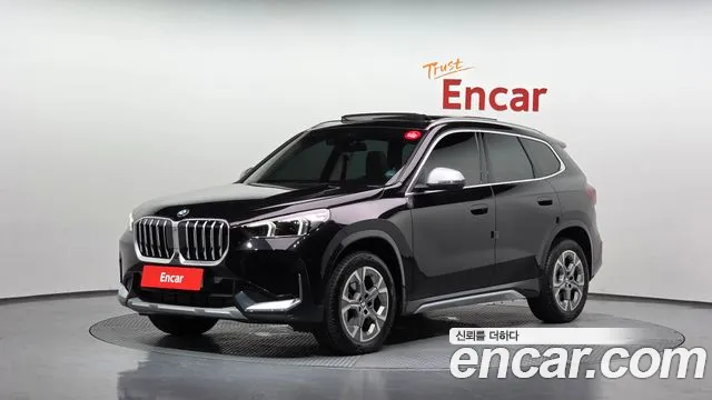 Фотография автомобиля — BMW X1 U11