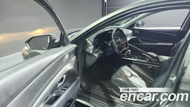 Hyundai Avante CN7 — Фото автомобиля 15