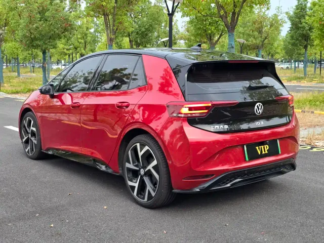 Volkswagen ID.3 — Фото автомобиля 6