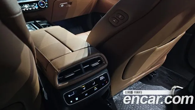 Genesis G80 RG3 — Фото автомобиля 16