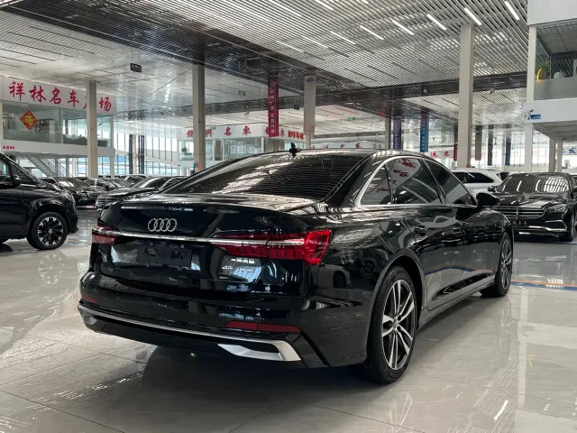 Audi A6L — Фото автомобиля 16