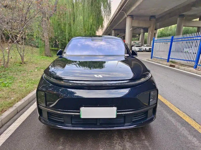Li Auto L7 — Фото автомобиля 2