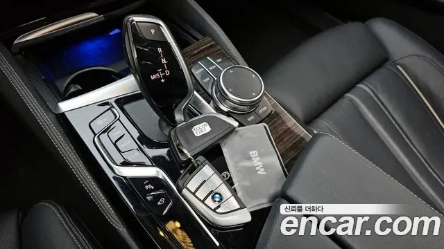 BMW 5-Series — Фото автомобиля 8