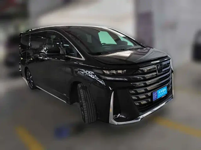Toyota Vellfire — Фото автомобиля 3