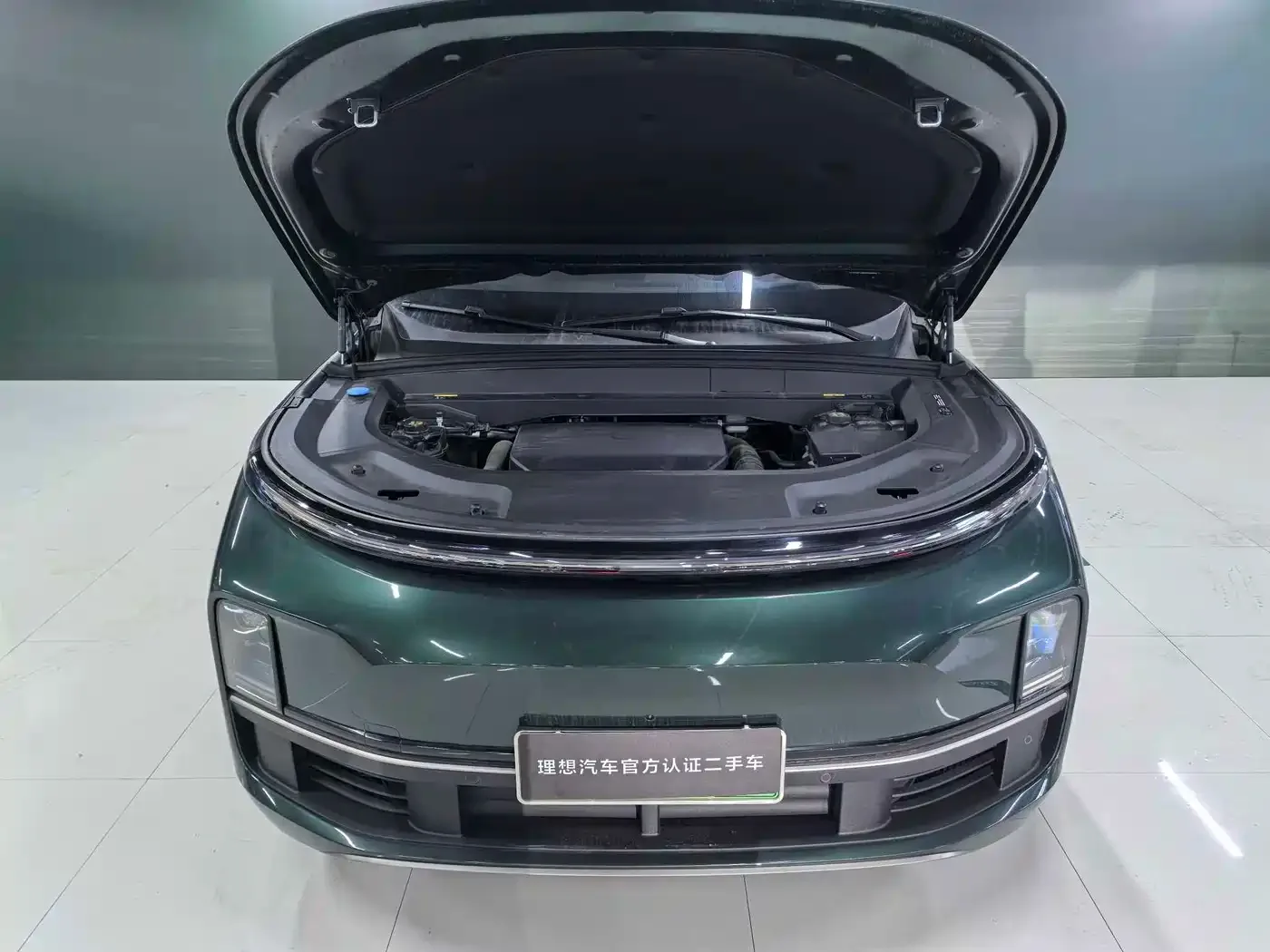 Li Auto Li Xiang L9 2025 Ultra Smart Renewal Edition — Фото автомобиля 10