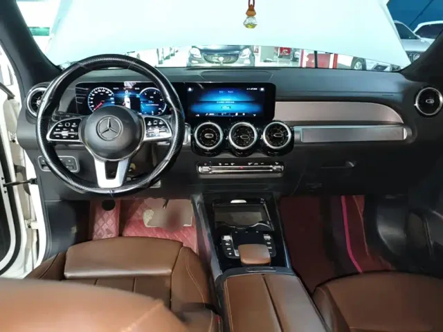 Mercedes-Benz GLB-Class — Фото автомобиля 9