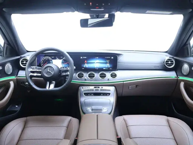 Mercedes-Benz E-Class — Фото автомобиля 13