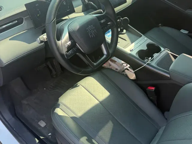BYD Qin PLUS — Фото автомобиля 5