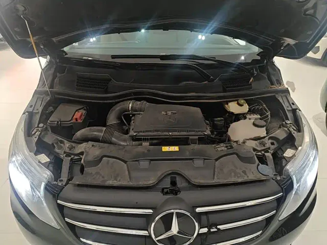 Mercedes-Benz Vito 2021 2.0T Elite 7-Seater — Фото автомобиля 15