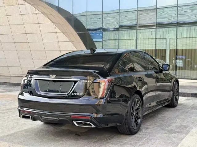 Cadillac CT5 — Фото автомобиля 15