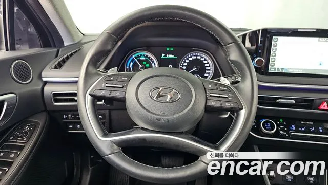 Hyundai Sonata — Фото автомобиля 12