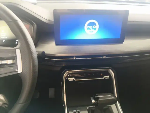 Wuling Asta — Фото автомобиля 12
