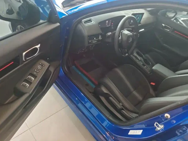 Honda Civic — Фото автомобиля 15