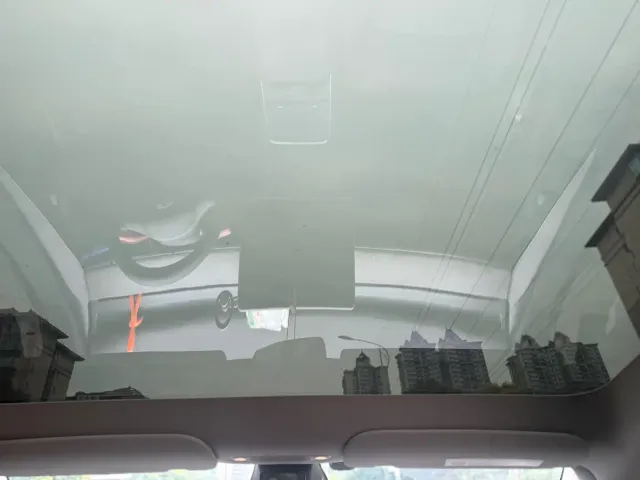 Tesla Model Y — Фото автомобиля 9