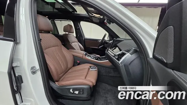 BMW X5 xDrive 40i M Sport — Фото автомобиля 10