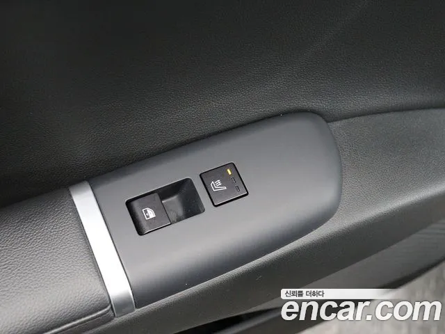 Hyundai Grandeur Grandeur (GN7) 2.5 Бензин 2WD — Фото автомобиля 13