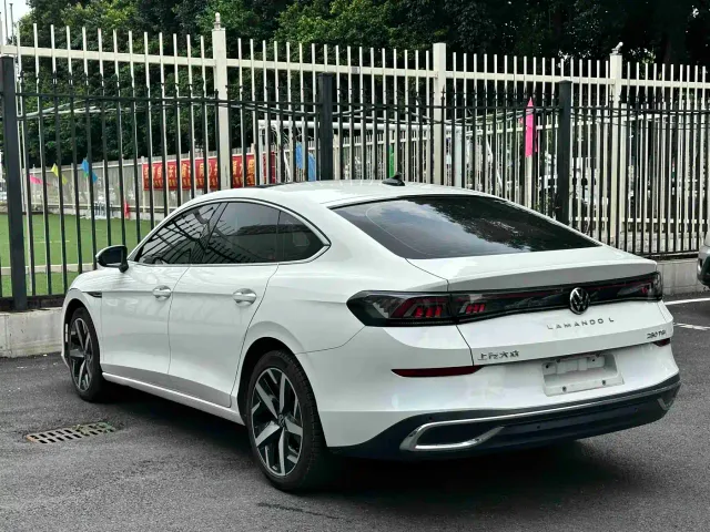 Volkswagen Lamando — Фото автомобиля 6