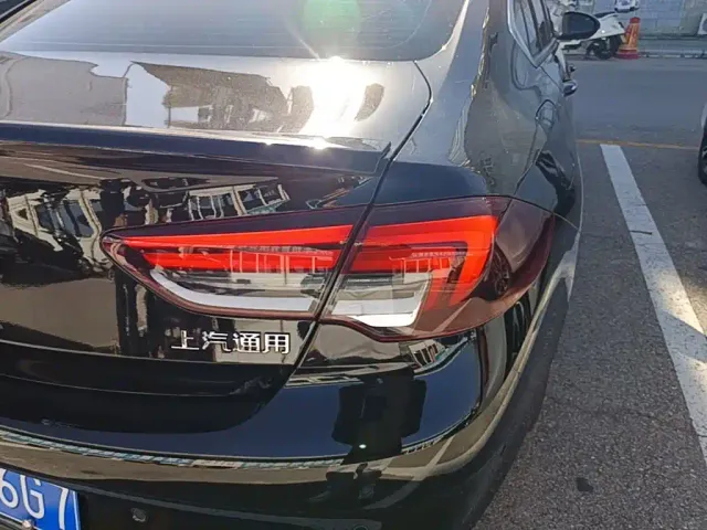 Buick Regal — Фото автомобиля 7