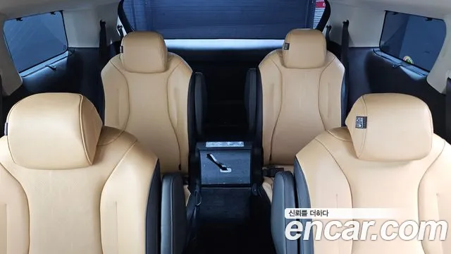 Kia Carnival 4th Gen — Фото автомобиля 17