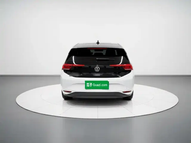 Volkswagen ID.3 — Фото автомобиля 5