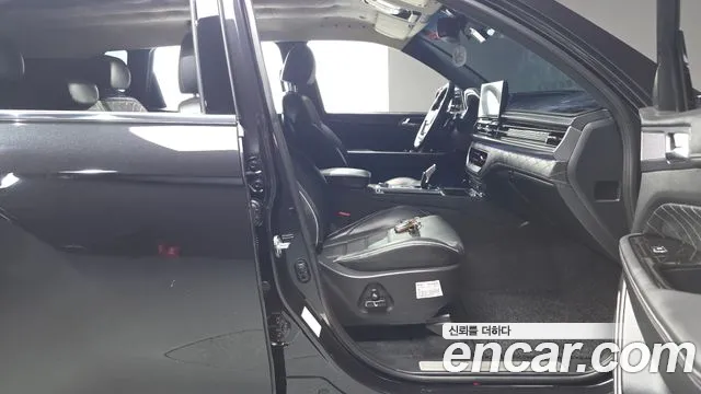 KG_Mobility_Ssangyong Rexton Rexton Arena Дизель 2.2 4WD — Фото автомобиля 23