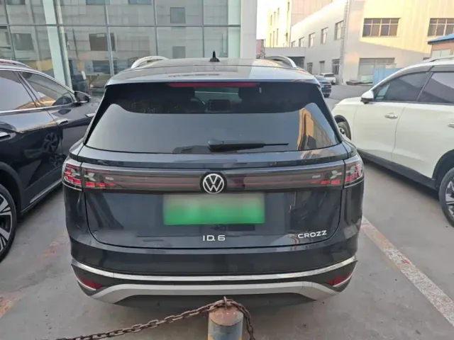 Volkswagen ID.6 Crozz — Фото автомобиля 5