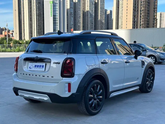 MINI Countryman — Фото автомобиля 6