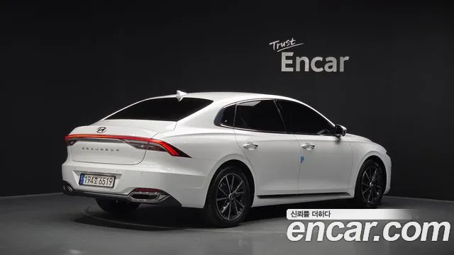 Hyundai Grandeur Новый Grandeur IG — Фото автомобиля 2