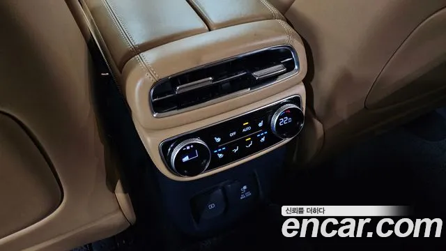 Genesis GV80 — Фото автомобиля 27