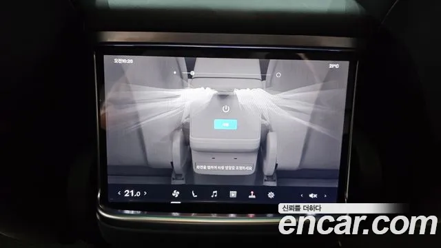 Tesla Model X — Фото автомобиля 30
