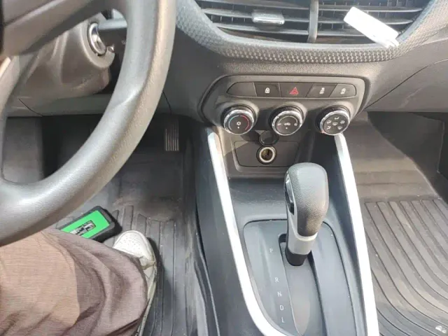 Chevrolet Cavalier — Фото автомобиля 9