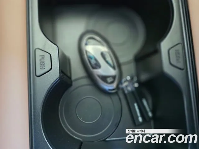 Hyundai Grandeur GN7 — Фото автомобиля 18