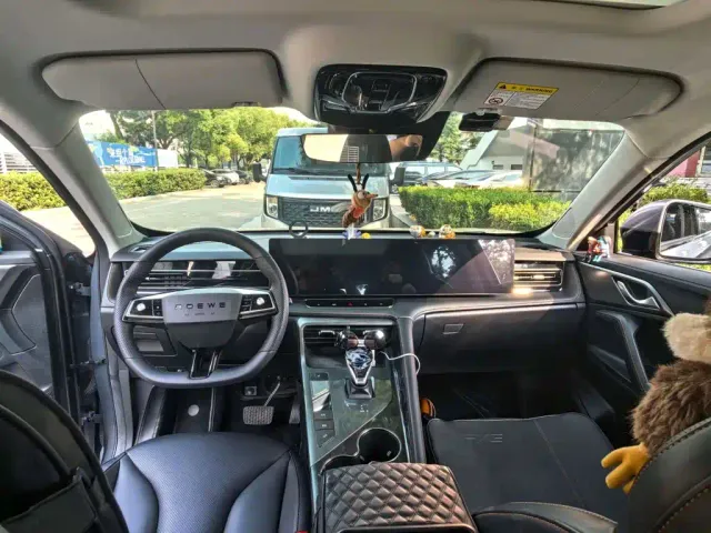 Roewe RX5 — Фото автомобиля 5