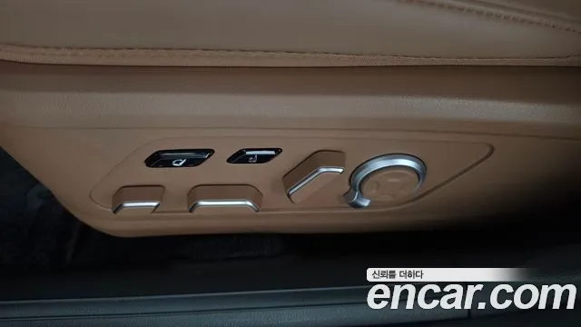 Hyundai Grandeur GN7 — Фото автомобиля 24