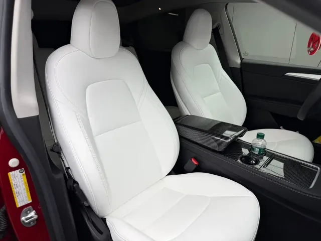 Tesla Model Y — Фото автомобиля 15