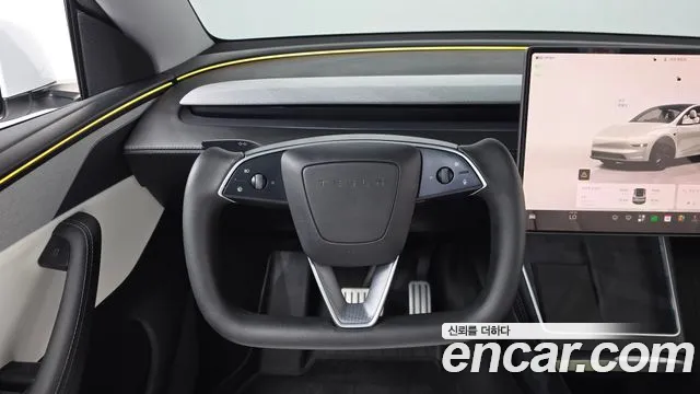 Tesla Model Y — Фото автомобиля 18