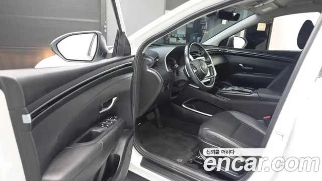 Hyundai Tucson Tucson (NX4) Дизель 2.0 2WD — Фото автомобиля 10