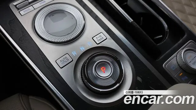 Genesis GV80 — Фото автомобиля 9