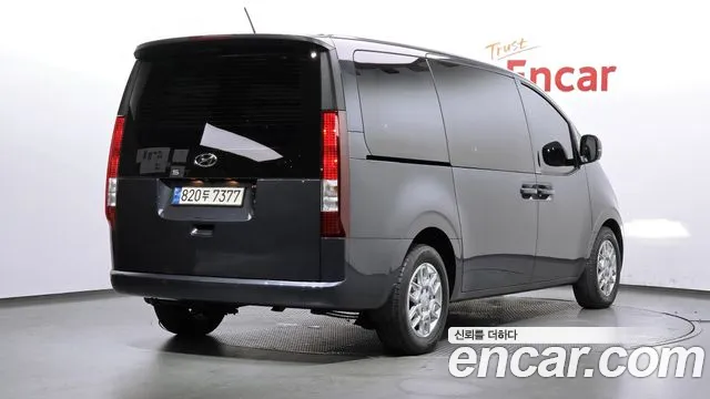 Hyundai Staria — Фото автомобиля 2
