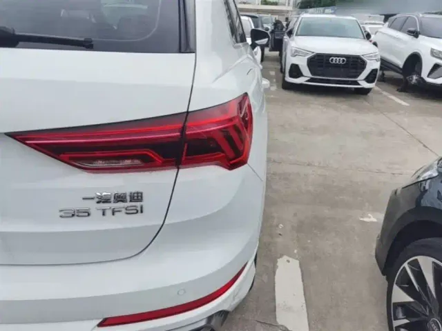 Audi Q3 — Фото автомобиля 7