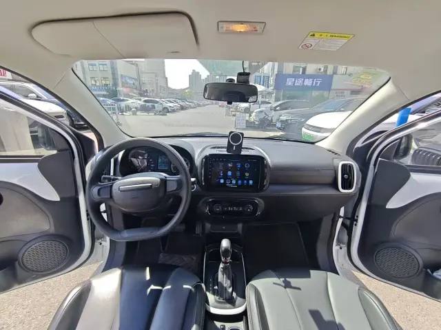 Roewe Clever — Фото автомобиля 4