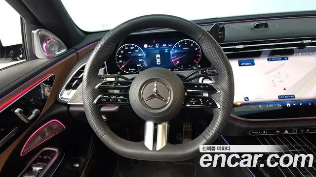 Mercedes-Benz E-Class W214 — Фото автомобиля 14