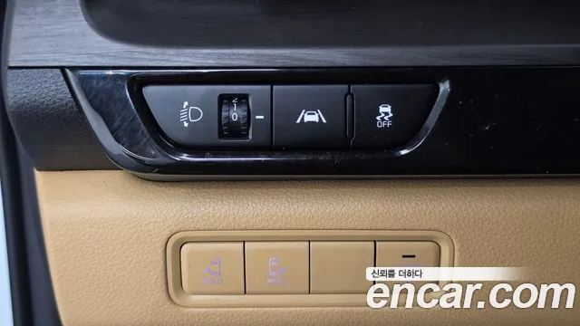 Kia Carnival Generation 4 — Фото автомобиля 18