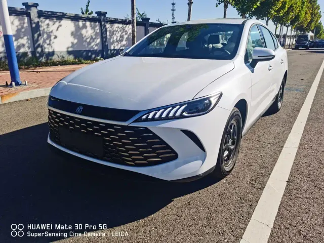 Фотография автомобиля — BYD Qin PLUS