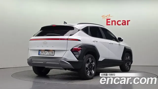 Hyundai Kona — Фото автомобиля 2