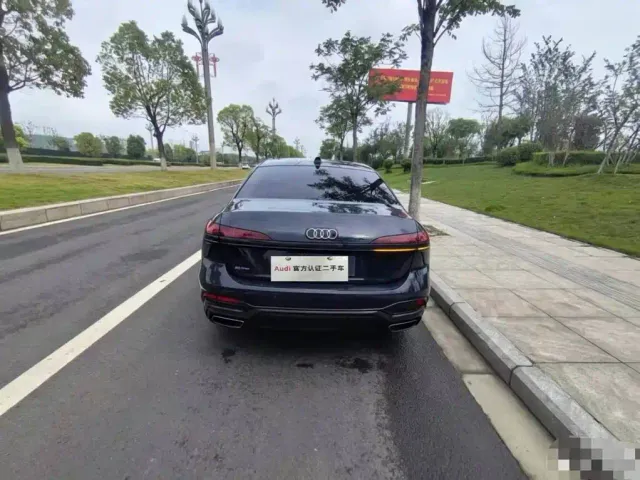 Audi A6L — Фото автомобиля 3