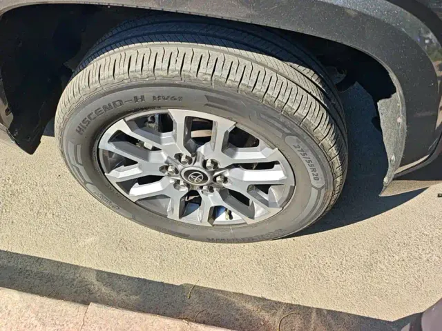 Toyota Tundra — Фото автомобиля 6